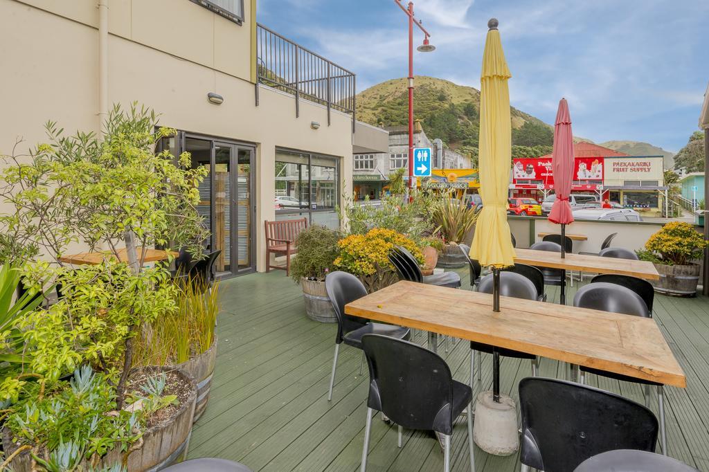 Finns Paekakariki Exterior photo